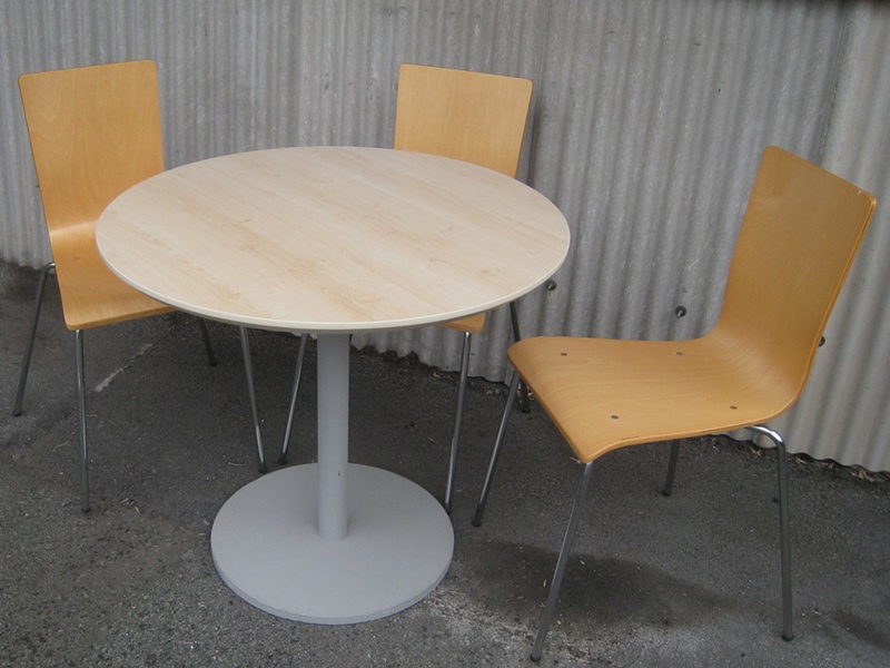 円形テーブル+木製イス3脚 セット